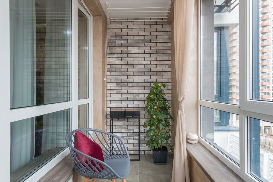 Balcony with functional winter accessories